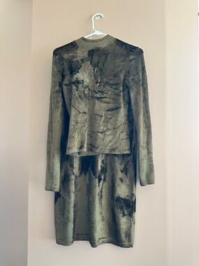 Vince Olive Plush Two-Piece Set